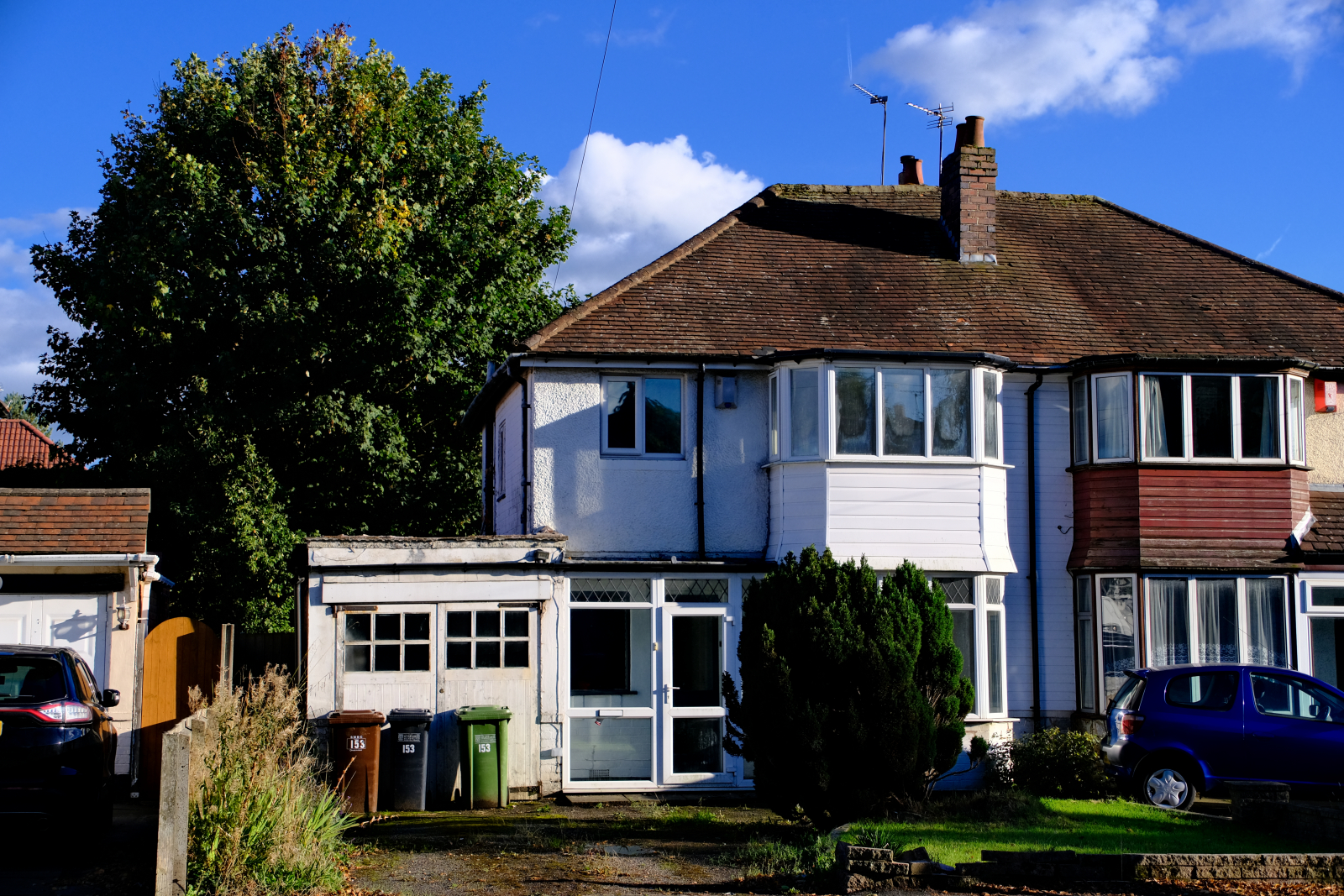 153 Haslucks Green Road, Shirley, Birmingham. B90 2LG
